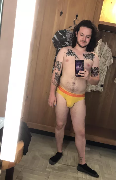 Don’t usually post pics like this but felt incredibly attractive to myself here by daphneclark