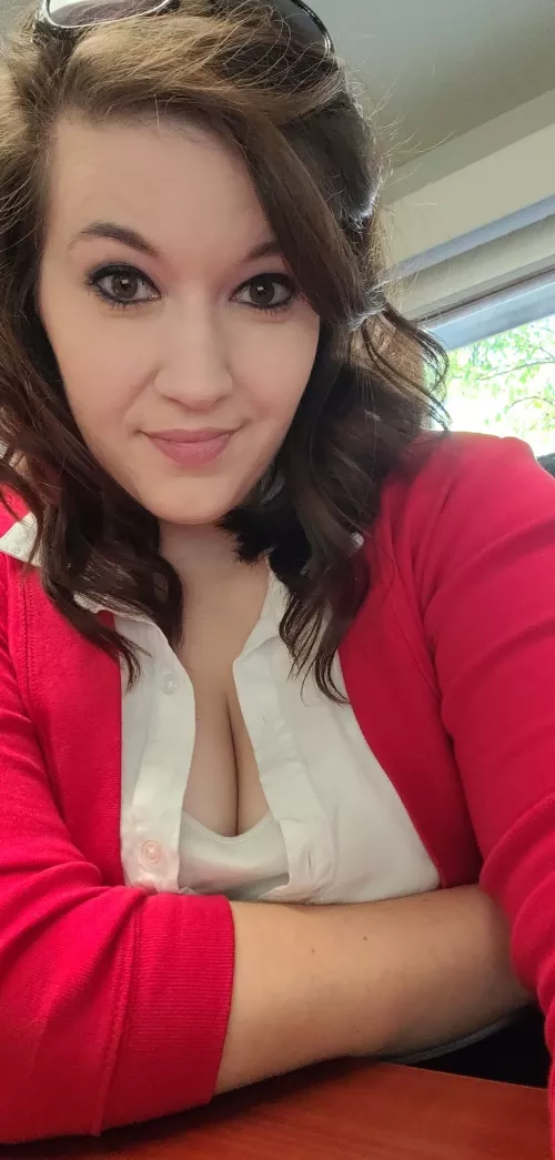 Don't usually wear red but feeling it today by mia7693