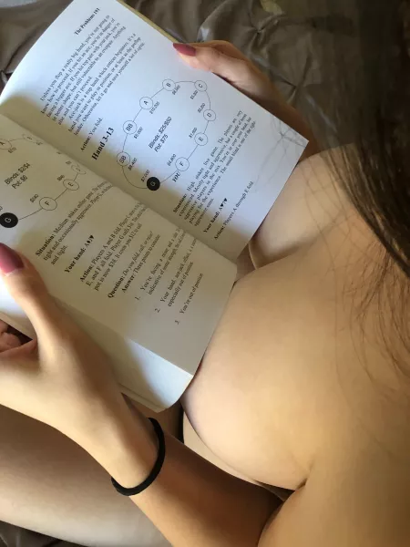 Don't you hate losing in strip poker? Time to read up 🤓 by NataliaPetite