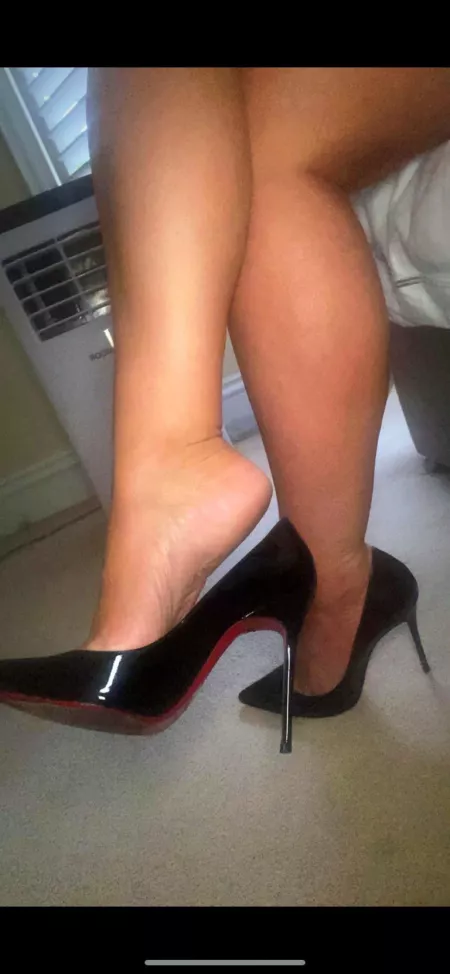 Don’t you just love a red bottom? by Pretty_little_souls_