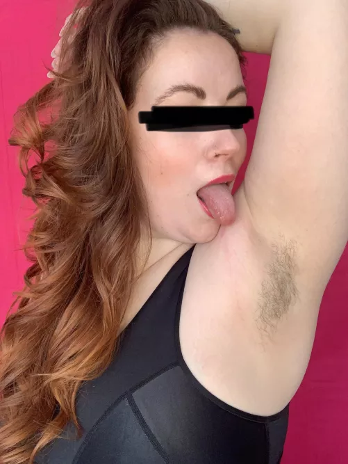 Don’t you wish it was your tongue? 🤤 by MistressEvieLove