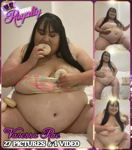 Donuts make my tummy happy 😊🍩 by VanessaRaexx