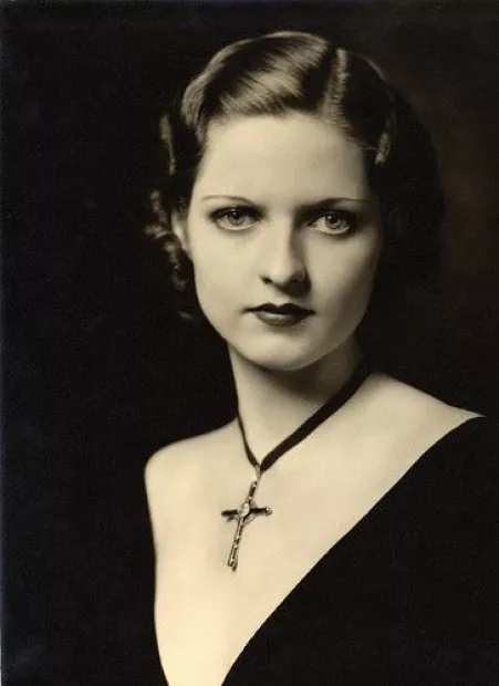 Dorothy Flood was a ballet dancer, model and an actress. 1930's by JuliaSeth