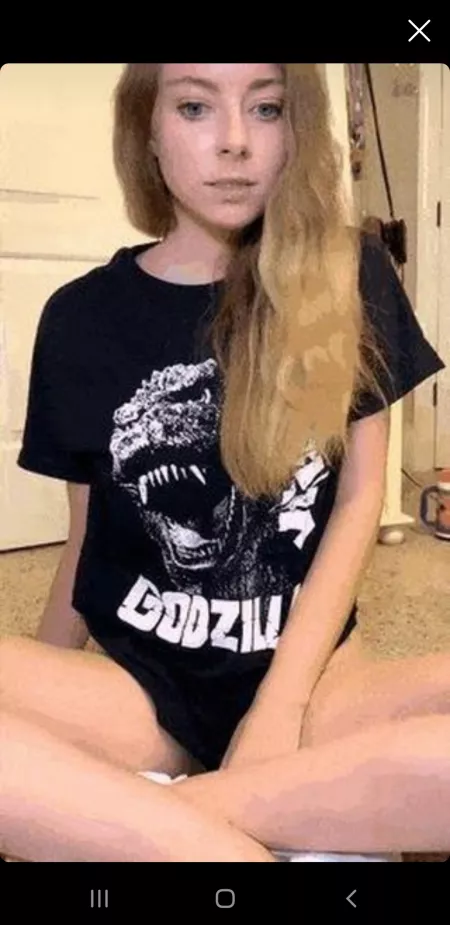 Dose any one know her she definitely gets nude but I lost the gif by Lumpy-Study1917