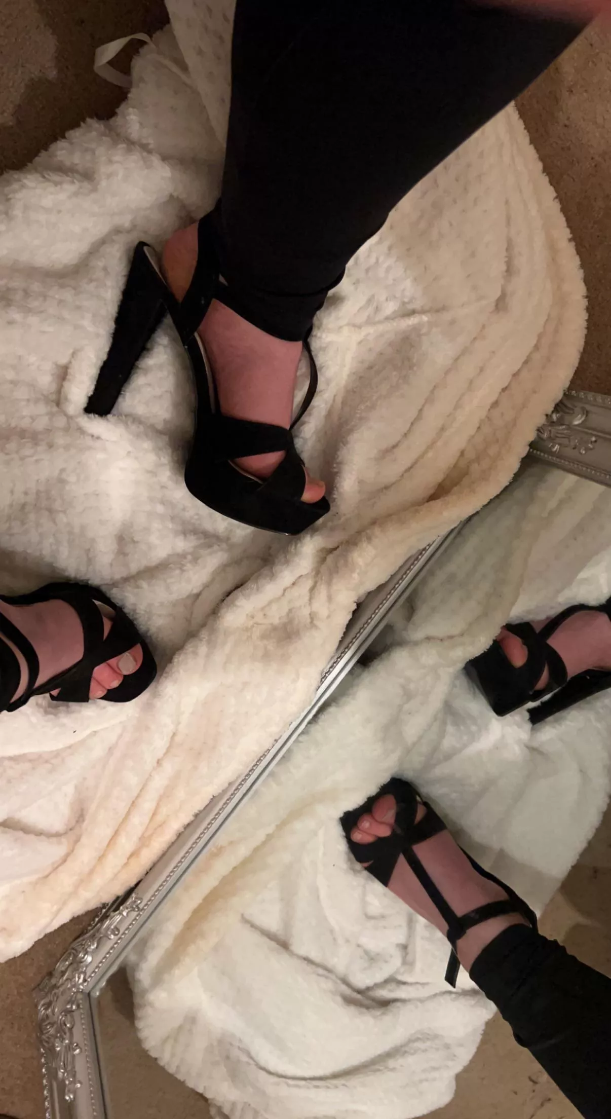 Double take 😈 posted by portiapixie