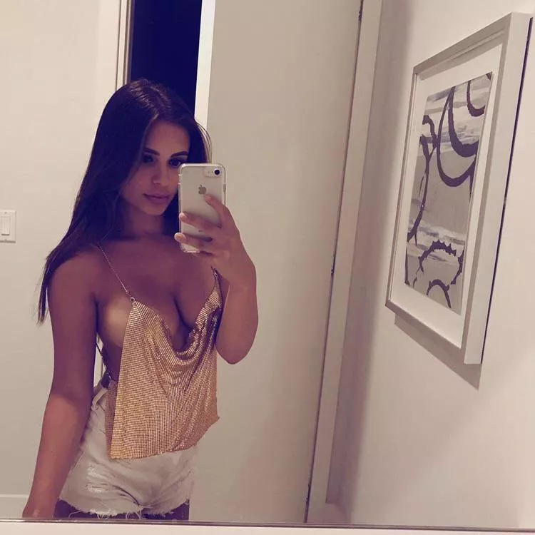 Draped just right over her tits posted by HemleyStatin