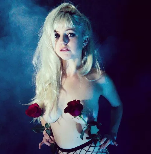 Draw my petals by megababee