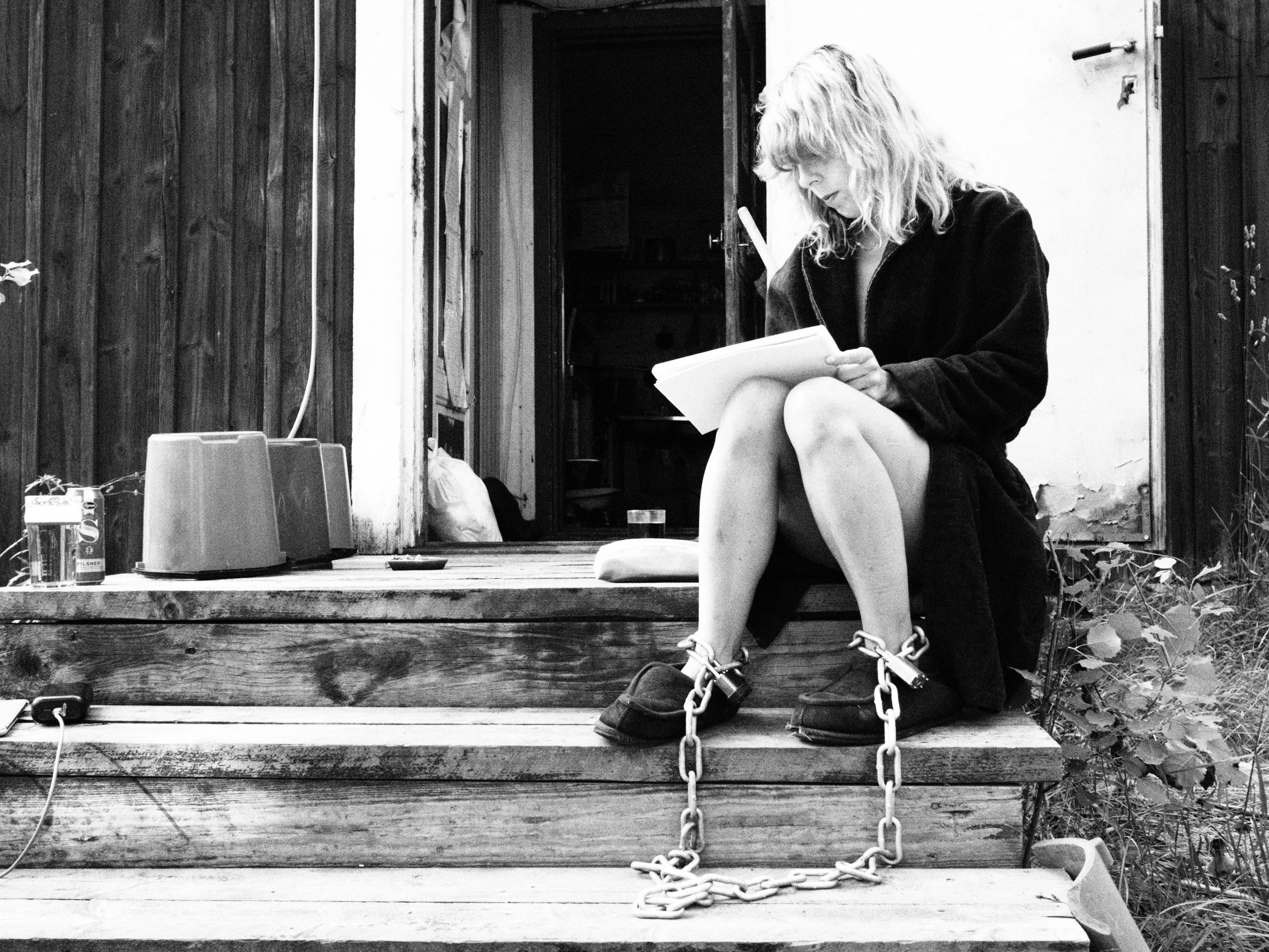 Drawing on the stairs (OC) posted by pahcim