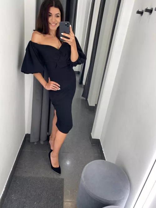 Dreaming to be fucked in public by Aelita_beauty