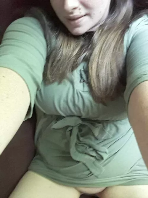 Dress with no panties by Pretty_Procedure_119