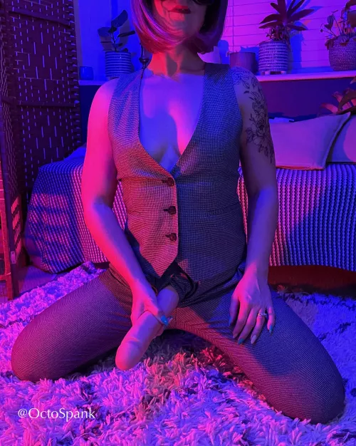 Dressed and ready to fill a sissy’s ass by Octospank