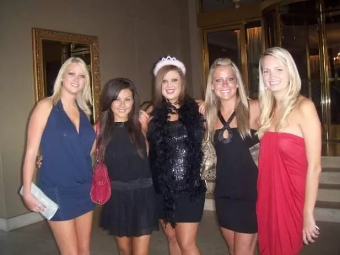 Dressed up by leroyjanks