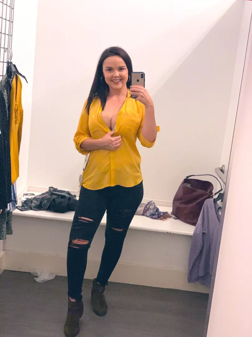 Dressing room posted by SarasCaptions