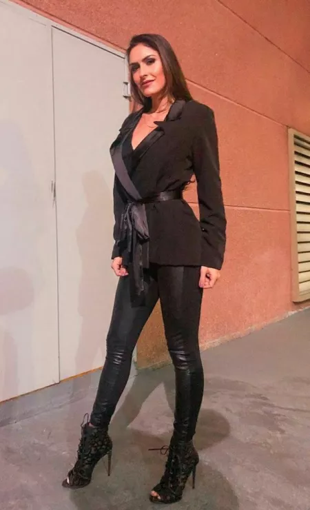 Dressing sharp by dafitticris