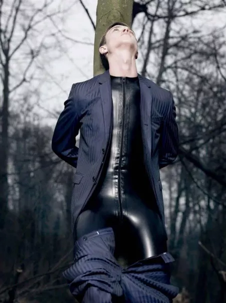 Dressing up or dressing down? by [deleted]