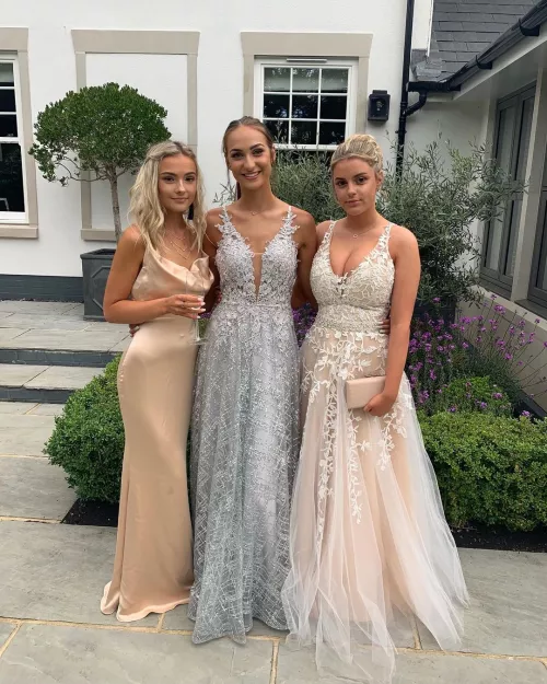 Dressy by SotonTom123