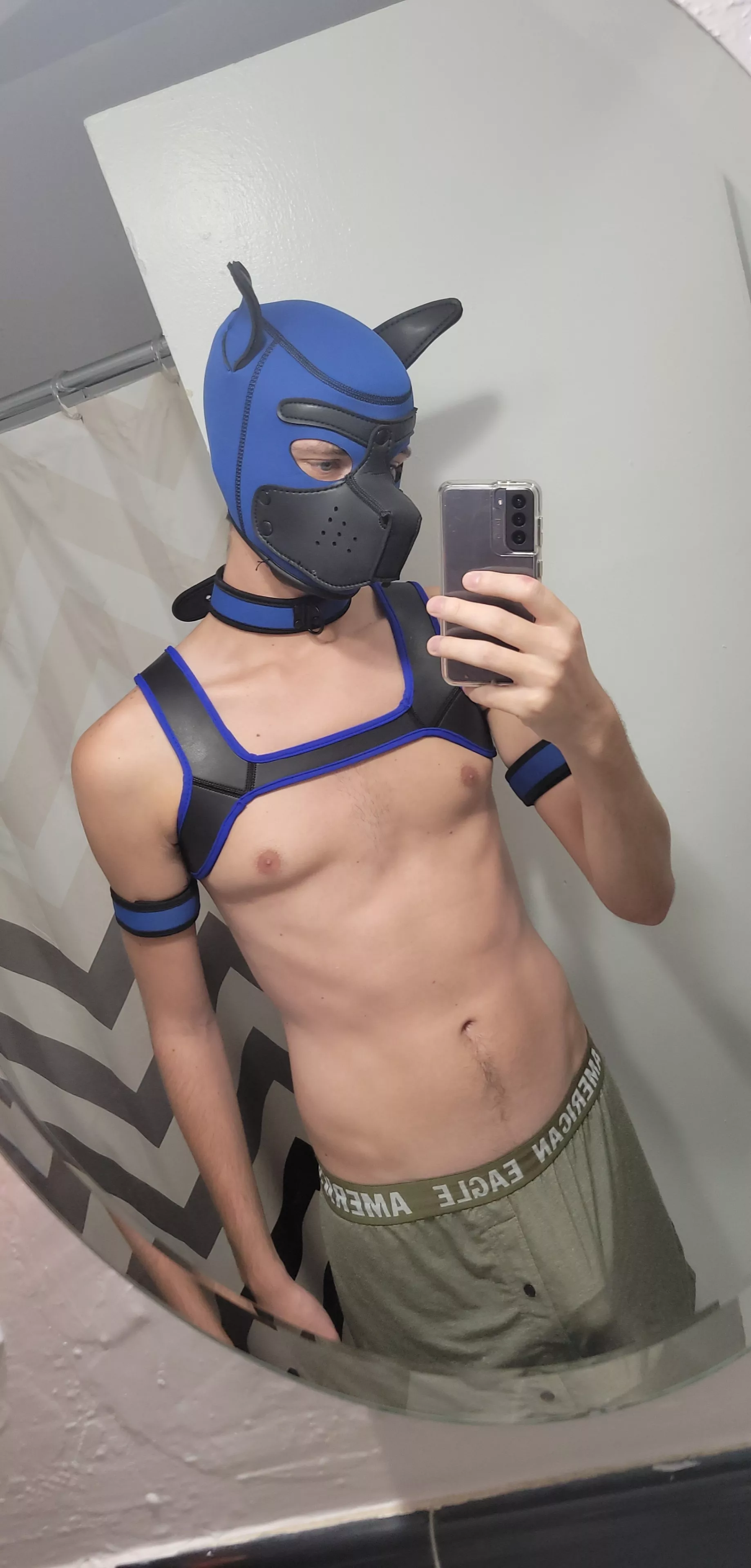 drunk and horny hmu posted by centuryxxx