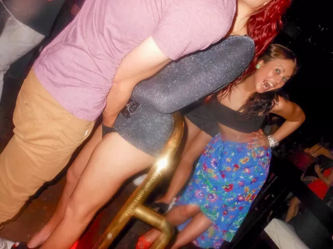 Drunk masturbation in club in front of friends! by Flashthepublic