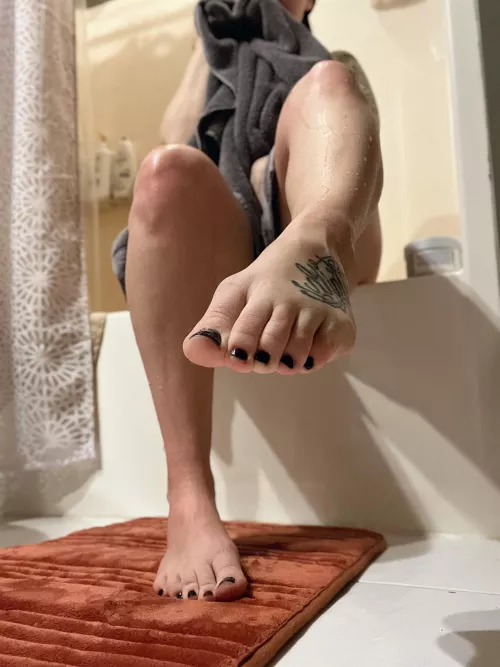 Dry me off and you’ll get a little treat when your done by tellii_xoxo