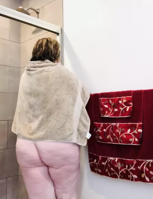 Drying off… Part I 😋 by EllenMarie20