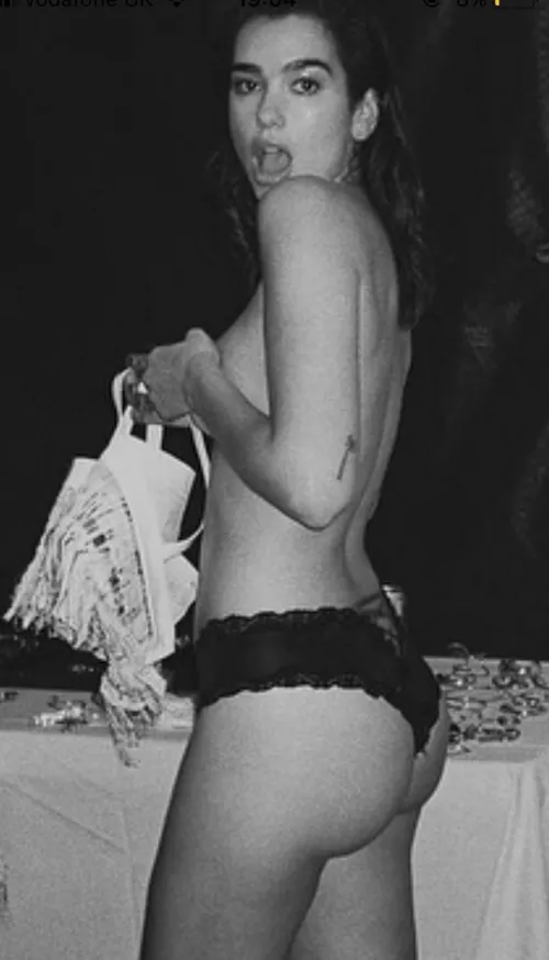 Dua Lipa has me weak as fuck! Any Buds want to be serviced for her? by jacobta049