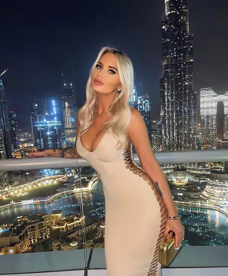 Dubai by HemleyStatin