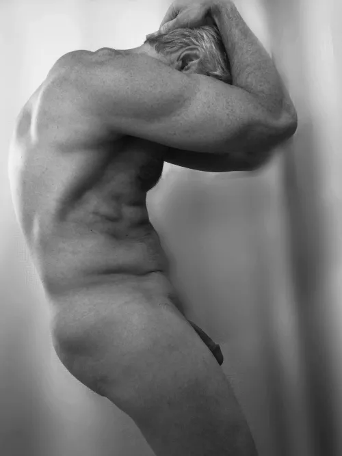 Duck and Cover (m) by NakedRick66