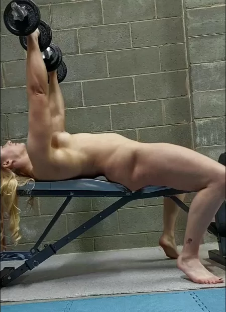 Dumbbell bench press by Michellescats