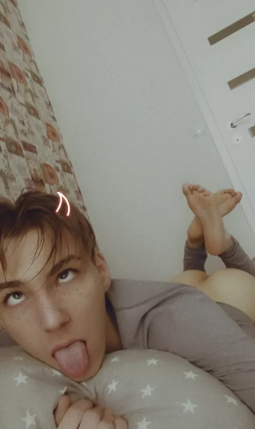 Dummy boi 🤪 by YourBoyLuna