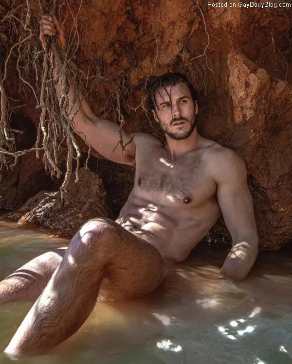 Dusty Lachowicz posted by MarsNirgal