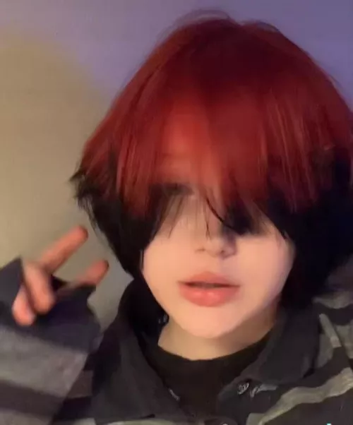 Dyed my hair! How do we like it? ^^ by Catboyzal