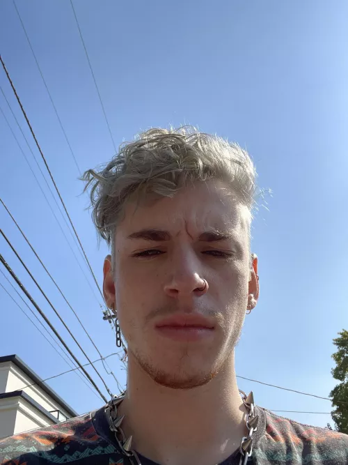 Dyed my hair pretty recently 😅 by The_yinse