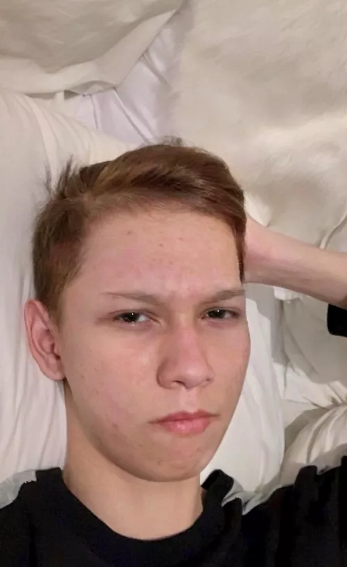 Dyed my hair the wrong color 🥲 by SomeTourist5991