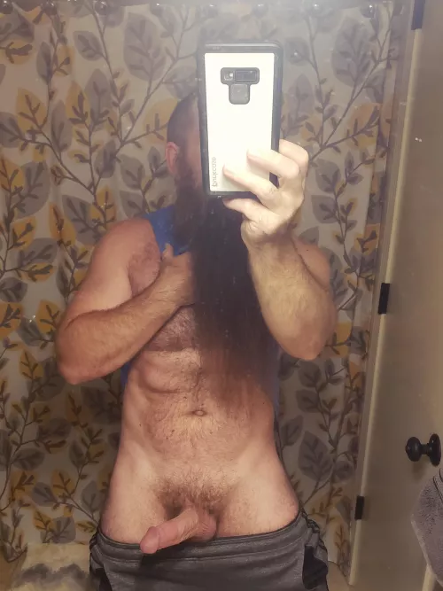 Early morning trip to the gym got me feelin' a certain way.... by GetMyBeardWet