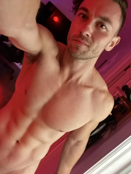 Early night selfie by stiffsailor