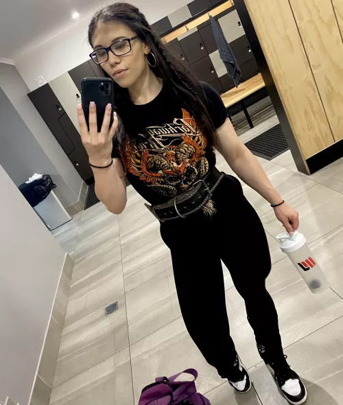 Easier to flex in these 💪🏽 by musclemermaid11