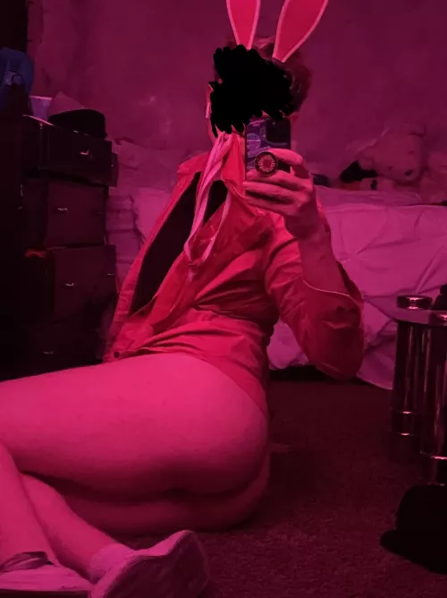 Easter came really early i guess 🐣 🐰 by Samisslepton