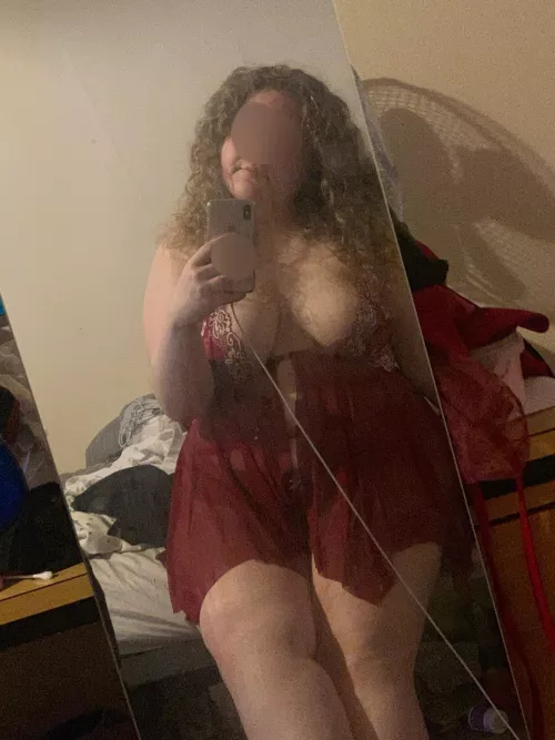 Easy access 😉 by HolliexFox