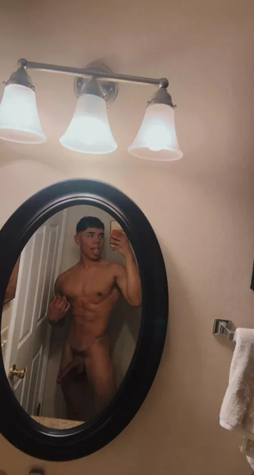 Eat big get big 😏 by Len0327