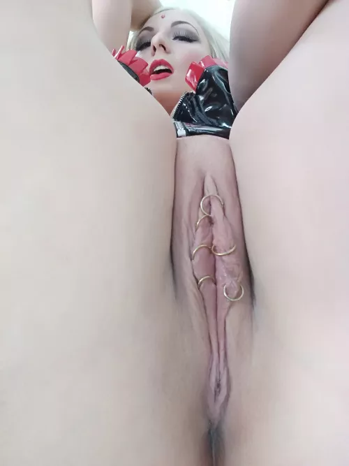 Eat me for dinner by Amina2049