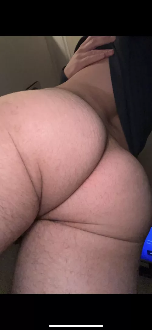 Eat meee x by joshmane420