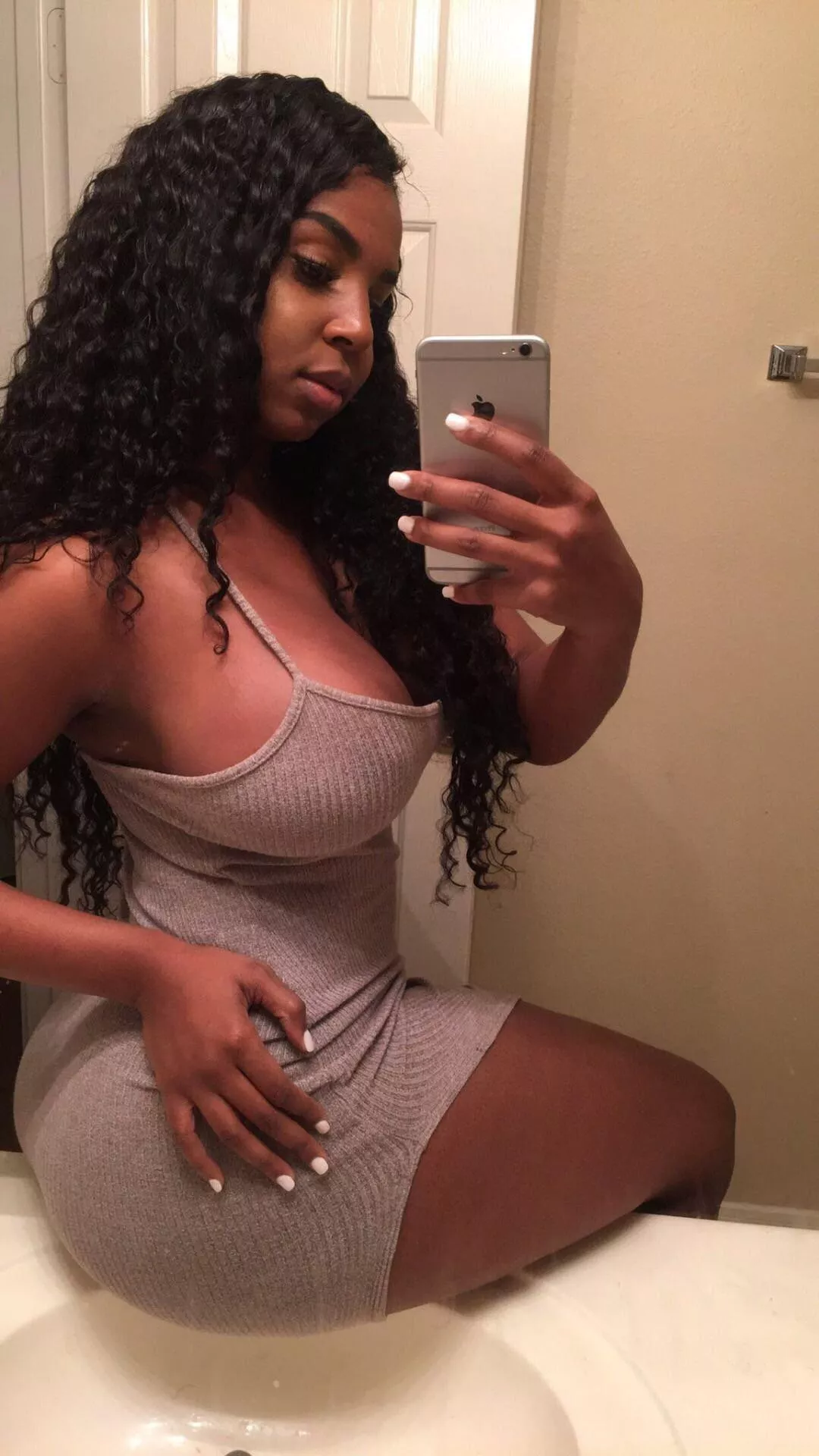 Ebony booty posted by OursIsTheFury88