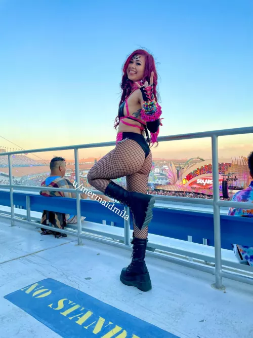 EDC day 1 by mermaidmila