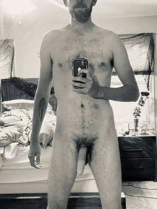 Edgy black and white pic because I’m edgy af by Haystack41