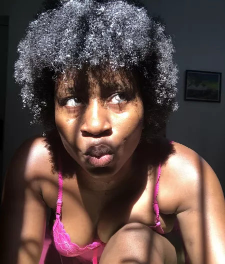 Eeerm Hi Can I post face today?🙃 by Queenslipj95