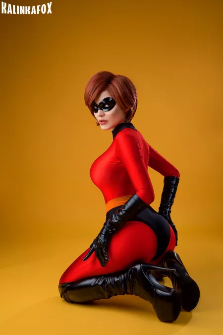 Elastigirl from The Incredibles by Kalinka Fox by kalinkafox