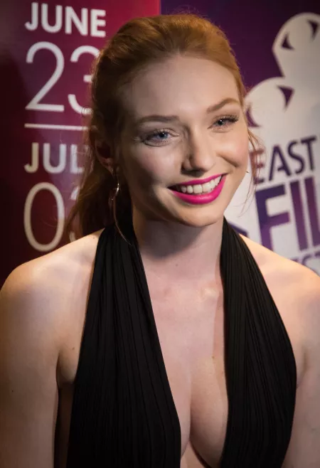 Eleanor Tomlinson by CASHMERE1977