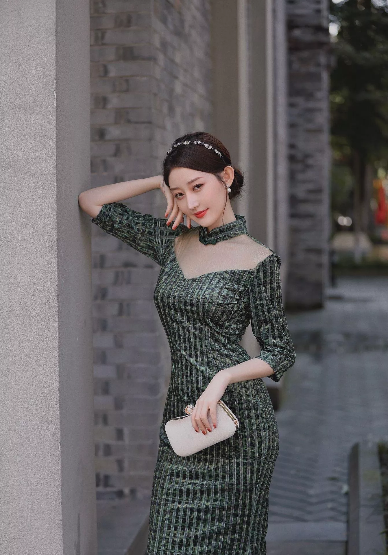 Elegant and beautiful posted by Snoo-53338