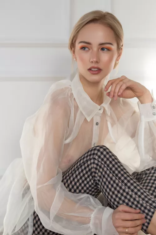 Elina Grigorjeva by jayswanderings