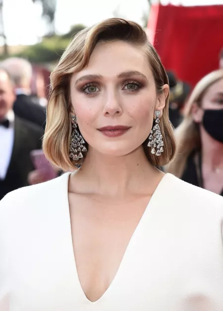 Elizabeth Olsen by Rengoku51150